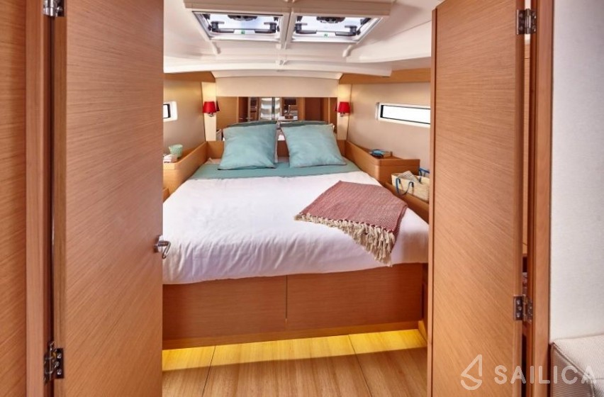 Sun Odyssey 440 - Yacht Charter Sailica