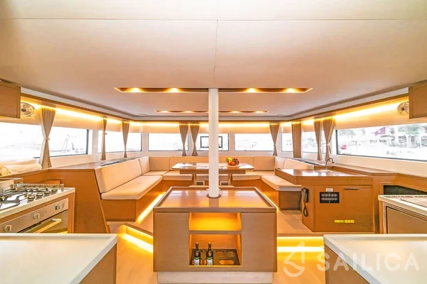 Lagoon 50 - Yacht Charter Sailica