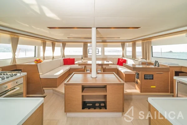 Lagoon 50 - Yacht Charter Sailica