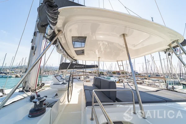 Lagoon 50 - Yacht Charter Sailica
