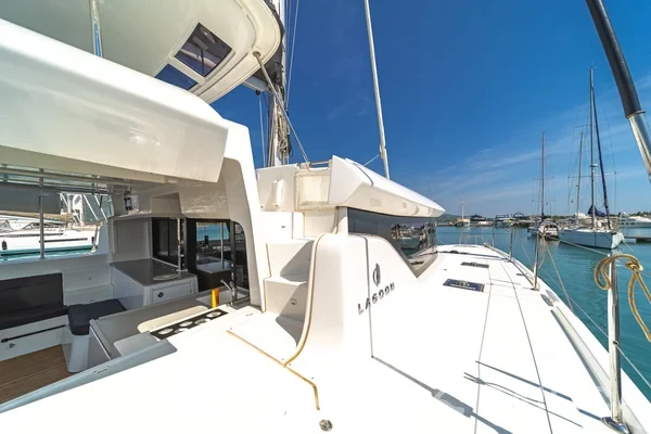 Lagoon 46  - Yacht Charter Sailica