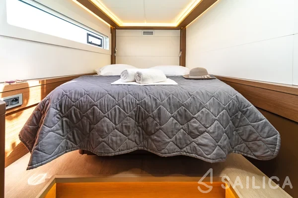 Lagoon 46  - Yacht Charter Sailica