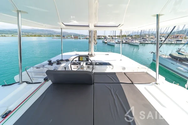 Lagoon 46  - Yacht Charter Sailica