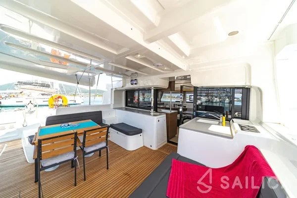 Lagoon 46  - Yacht Charter Sailica