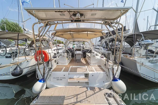 Oceanis 41.1 - Yacht Charter Sailica
