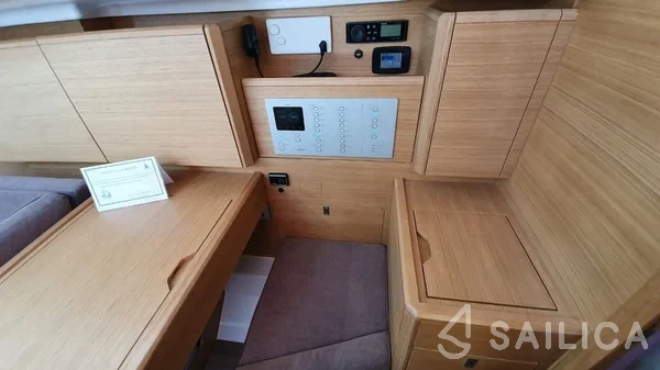 Elan E4 - Yacht Charter Sailica