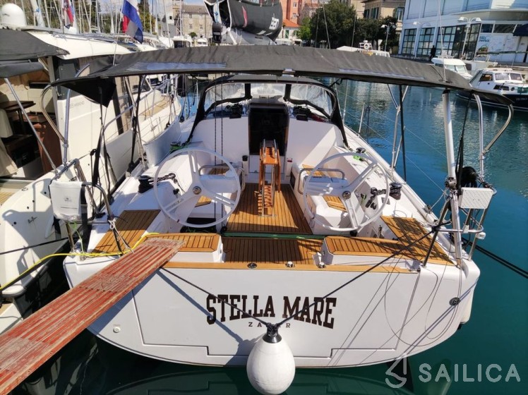 Elan E4 - Yacht Charter Sailica