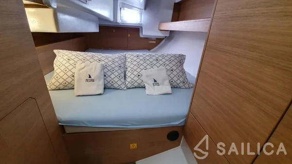 Elan E4 - Yacht Charter Sailica