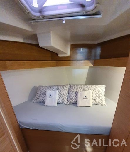 Elan E4 - Yacht Charter Sailica