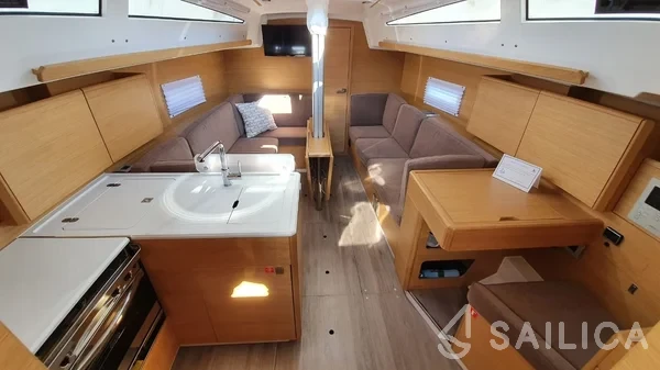 Elan E4 - Yacht Charter Sailica