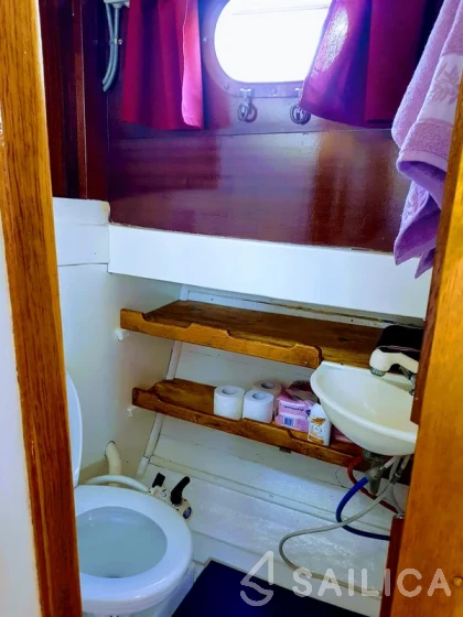 Custom Built - Yacht Charter Sailica
