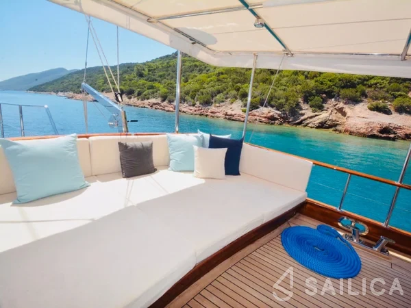 Gulet - Yacht Charter Sailica