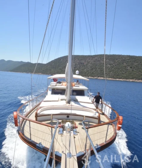 Gulet - Yacht Charter Sailica
