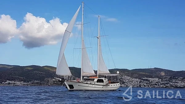 Gulet - Yacht Charter Sailica