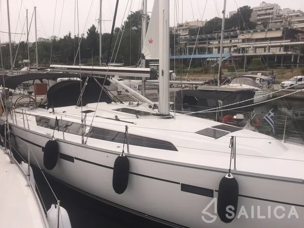 Bavaria 46 Cruiser - Photo #21 Bavaria 46 Cruiser - Yacht Charter Sailica