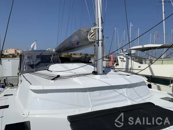 Elba 45 - Yacht Charter Sailica