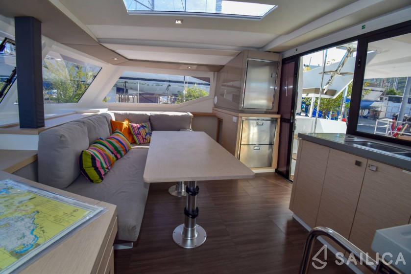 Lucia 40 - Yacht Charter Sailica
