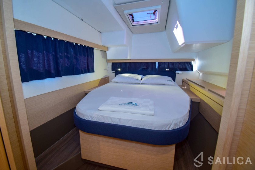 Lucia 40 - Yacht Charter Sailica