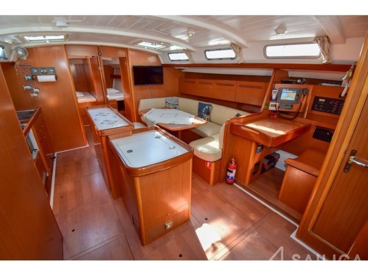 Cyclades 50.5 - Yacht Charter Sailica