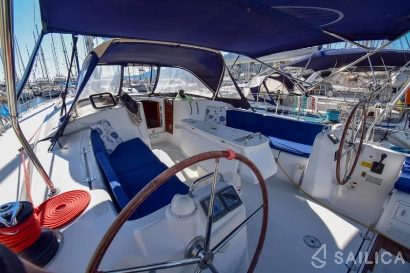Cyclades 50.5 - Yacht Charter Sailica