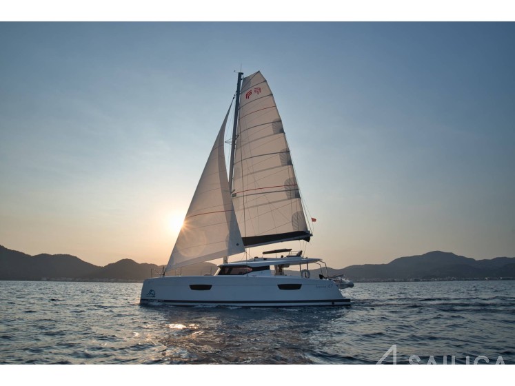 Saona 47 - Yacht Charter Sailica