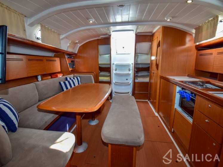 Cyclades 43.4 - Yacht Charter Sailica