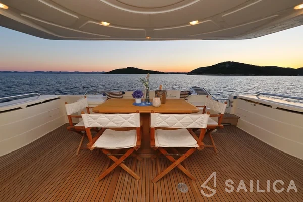 Ferretti 681 - Yacht Charter Sailica