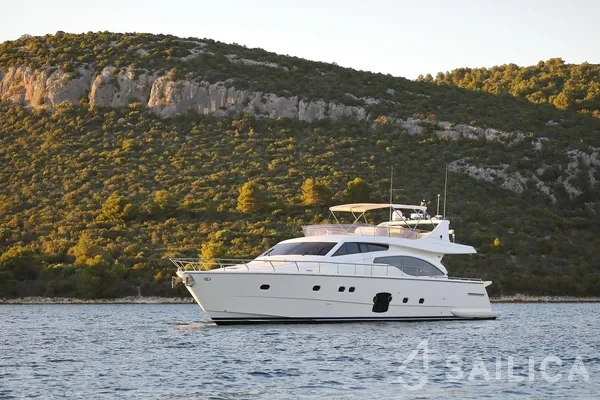 Ferretti 681 - Yacht Charter Sailica