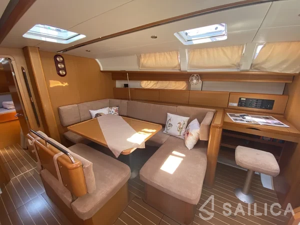 Sun Odyssey 44i - Yacht Charter Sailica