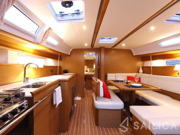 Sun Odyssey 44i - Yacht Charter Sailica