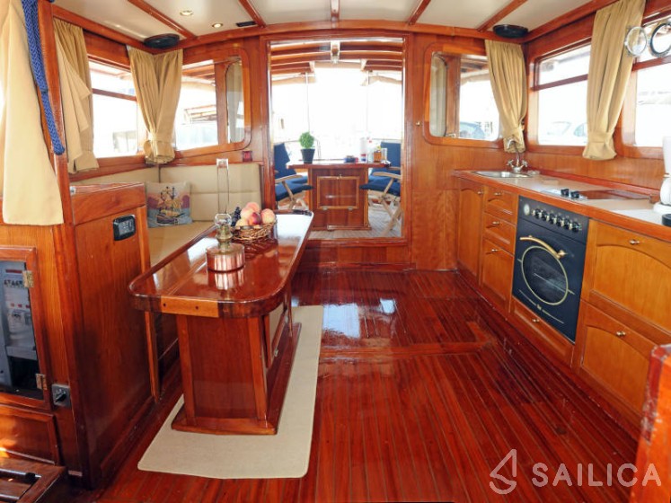 Gulet - Yacht Charter Sailica