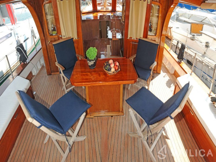 Gulet - Yacht Charter Sailica