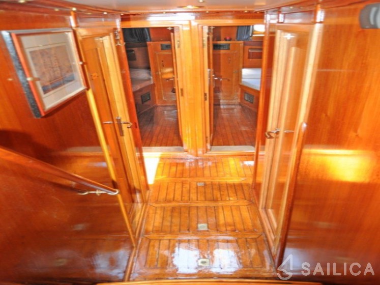 Gulet - Yacht Charter Sailica