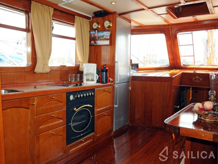 Gulet - Yacht Charter Sailica