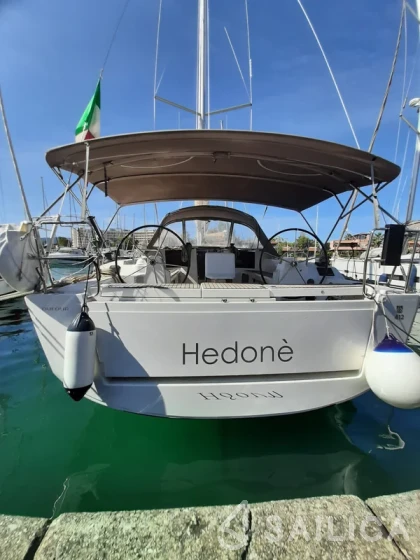 Dufour 412 GL - Yacht Charter Sailica