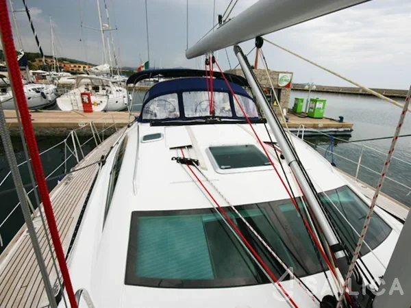 Sun Odyssey 54DS - Yacht Charter Sailica