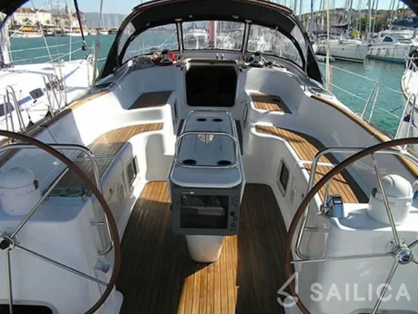 Sun Odyssey 54DS - Yacht Charter Sailica