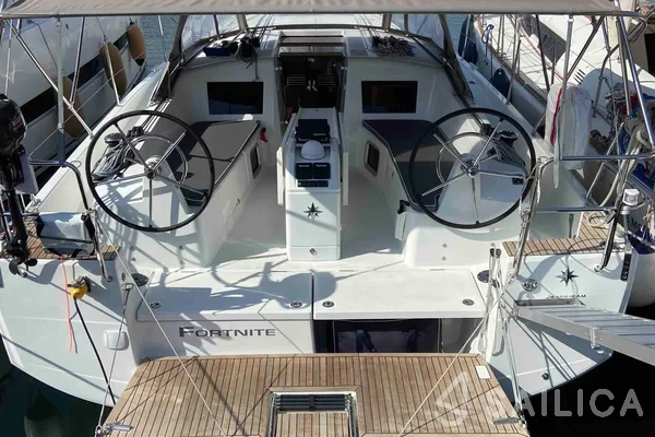 Sun Odyssey 410 - Yacht Charter Sailica