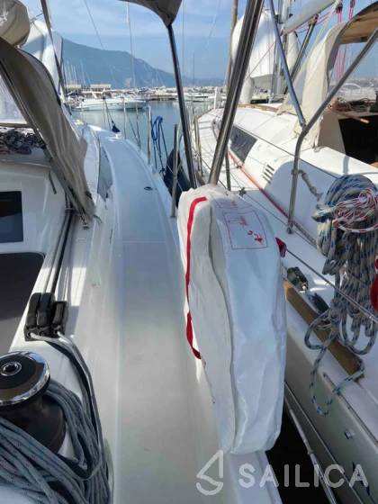 Sun Odyssey 410 - Yacht Charter Sailica