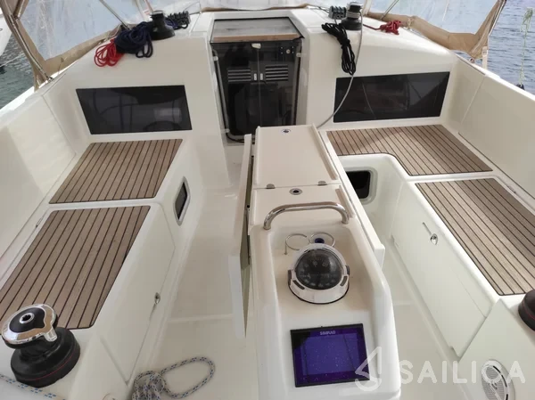 Sun Odyssey 440 - Yacht Charter Sailica