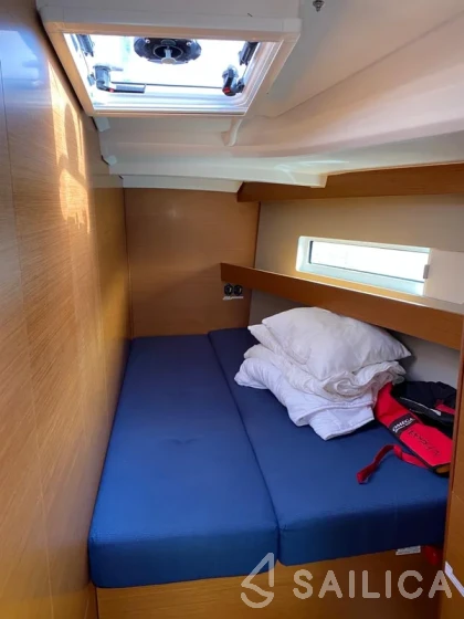 Sun Odyssey 440 - Yacht Charter Sailica