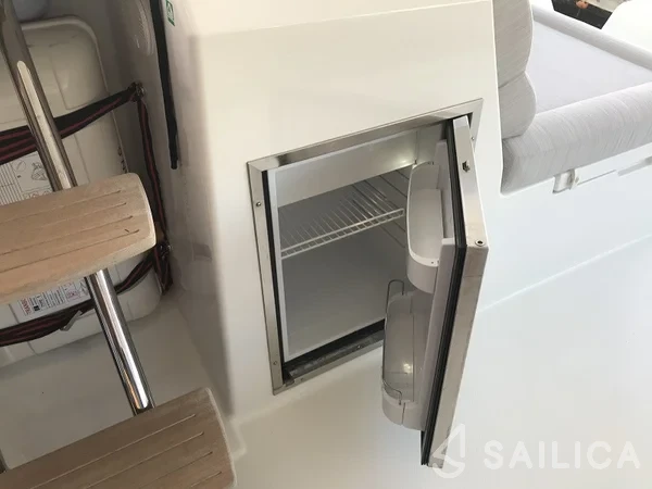 Astréa 42 - Yacht Charter Sailica