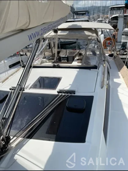 Dufour 390 - Yacht Charter Sailica