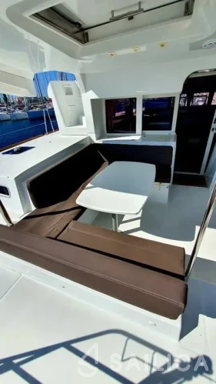 Lagoon 450  Flybridge - Yacht Charter Sailica