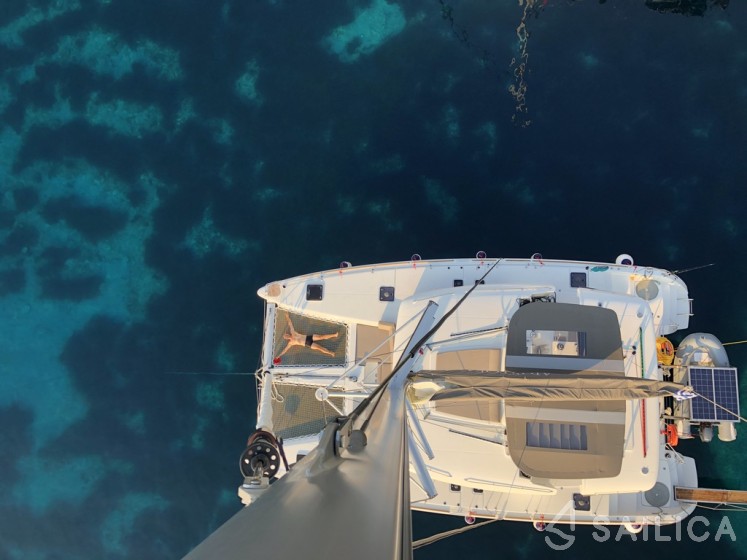 Lagoon 450  Flybridge - Yacht Charter Sailica