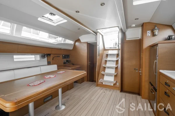 Jeanneau 54 - Yacht Charter Sailica