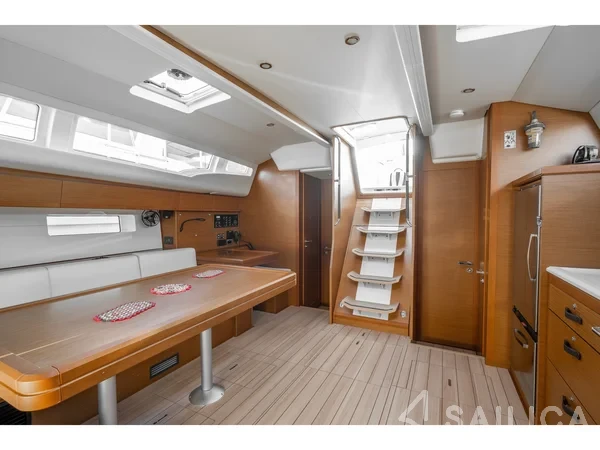 Jeanneau 54 - Yacht Charter Sailica