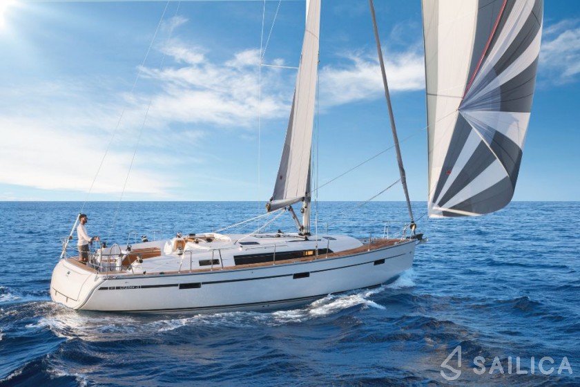 Bavaria Cruiser 41 - 3 cab. - Yacht Charter Sailica