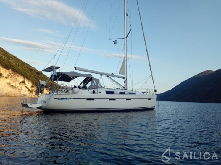Bavaria Cruiser 41 - 3 cab. - Yacht Charter Sailica