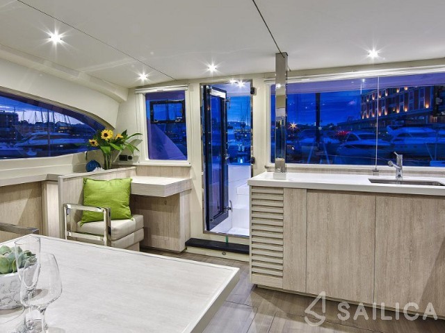 Leopard 40 - Yacht Charter Sailica